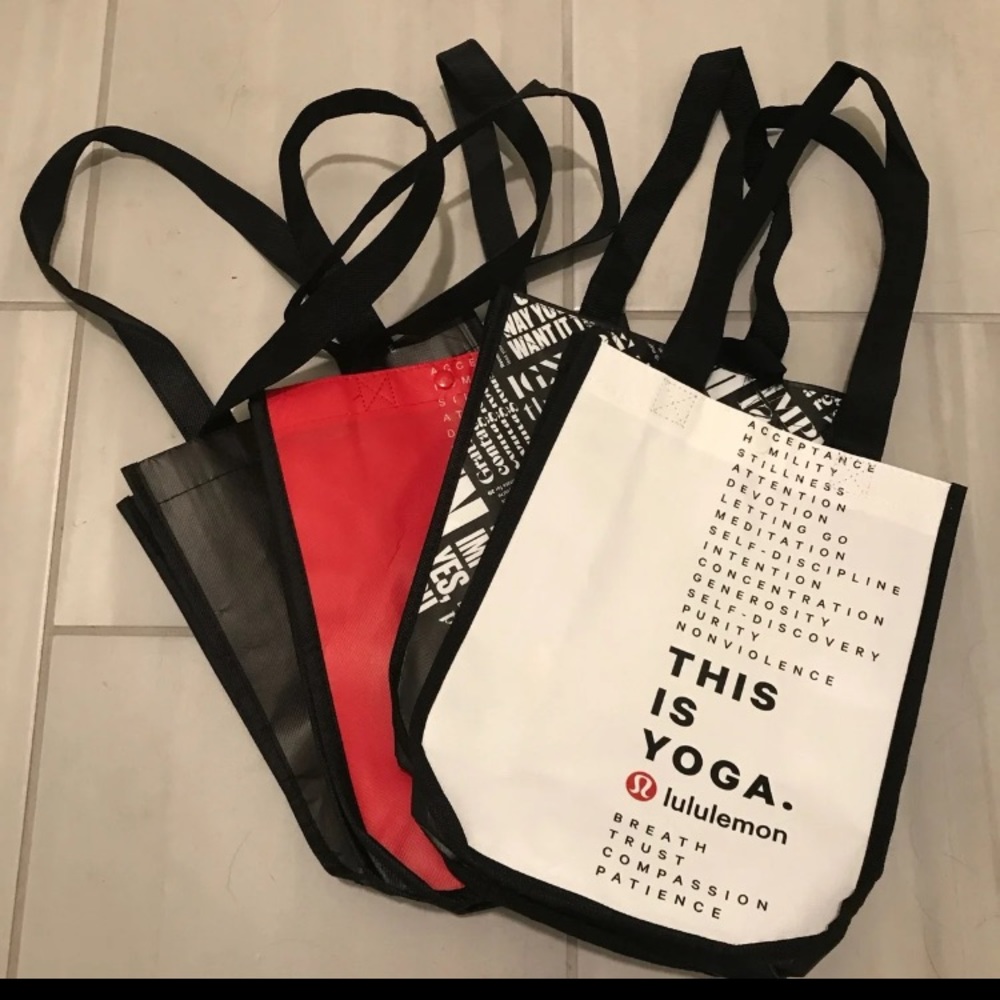 4 lululemon small bags
